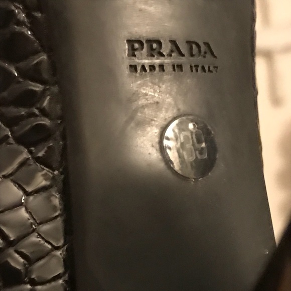 Authentic Prada heels - Picture 4 of 4